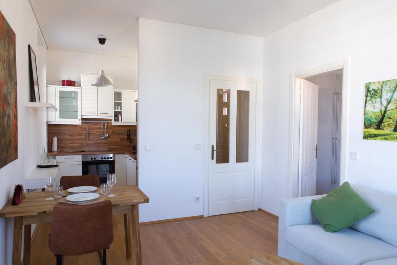 Pleasant City Apartment Graz Bagian luar foto