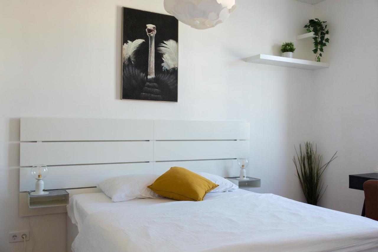 Pleasant City Apartment Graz Bagian luar foto